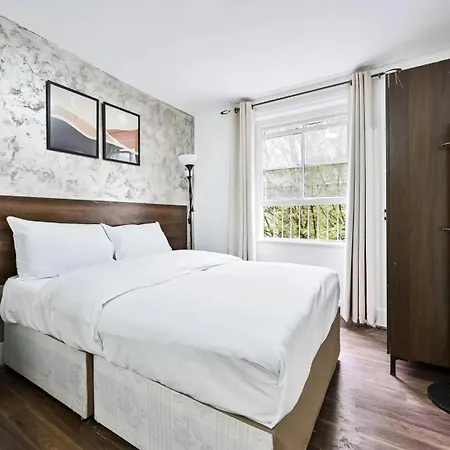 Impeccable Studio Apartment In South Kensington
